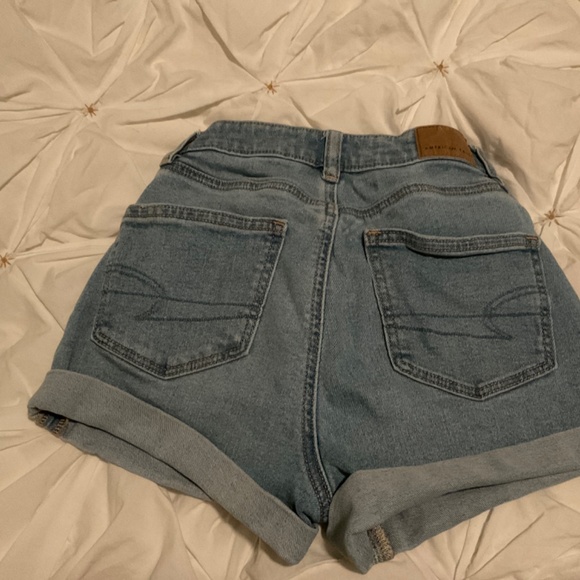 American Eagle Mom Shorts - Picture 3 of 3